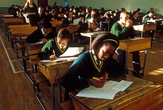 http://buzzsouthafrica.com/wp-content/uploads/South-African-Students.jpg