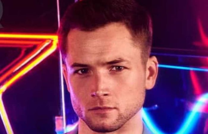 Taron Egerton Height, Weight and Body Measurements