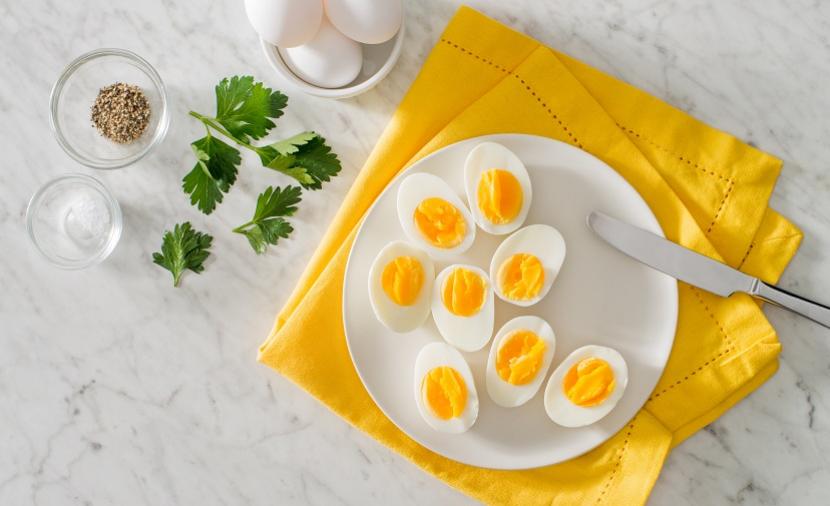 Top 12 Benefits Of Eating Eggs