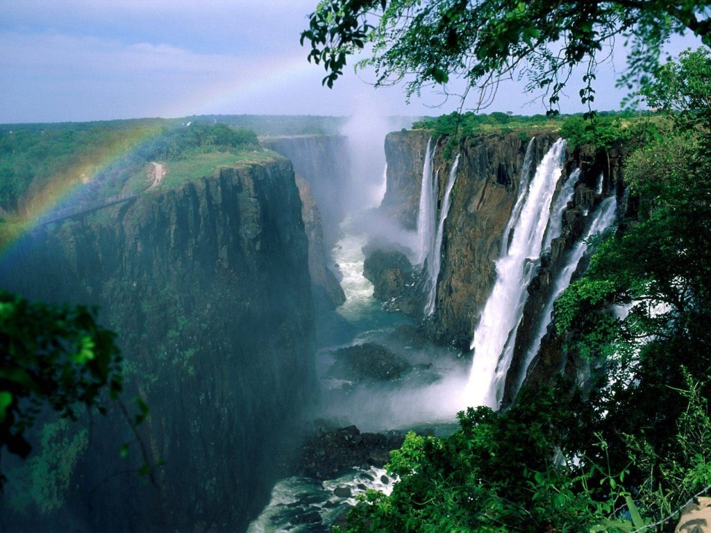 Victoria falls - 10 Awesome Places to Visit in Zimbabwe