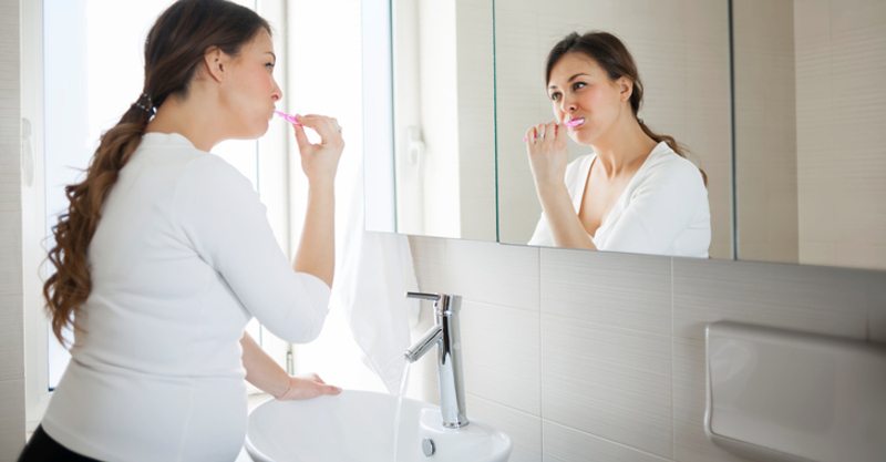 Gag Reflex: 4 Reasons Why You Want To Vomit When Brushing ...