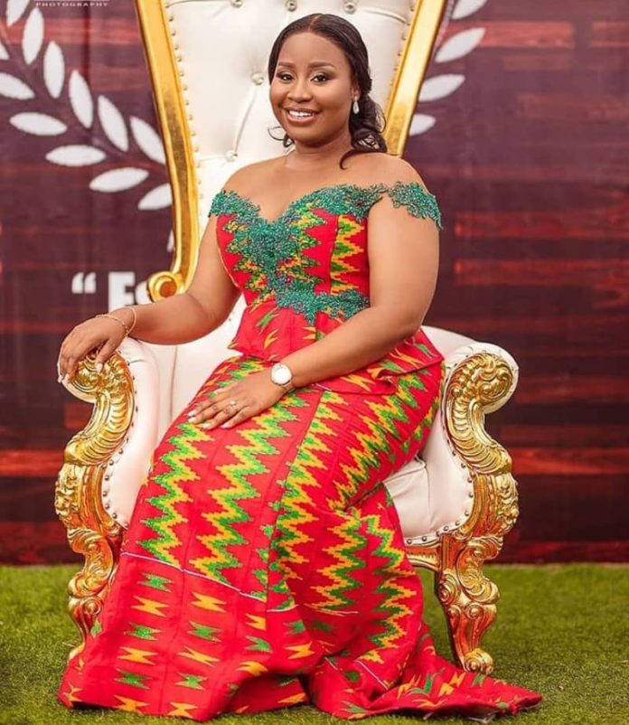 Traditional dresses hotsell for thick ladies